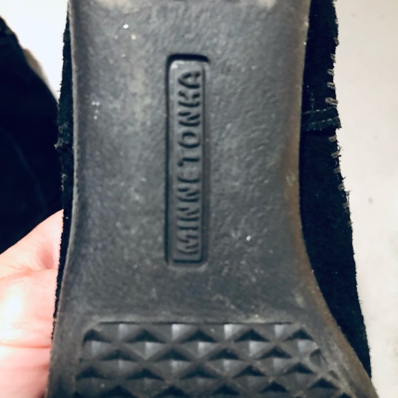Minnetonka black suede boots - Picture 2 of 2